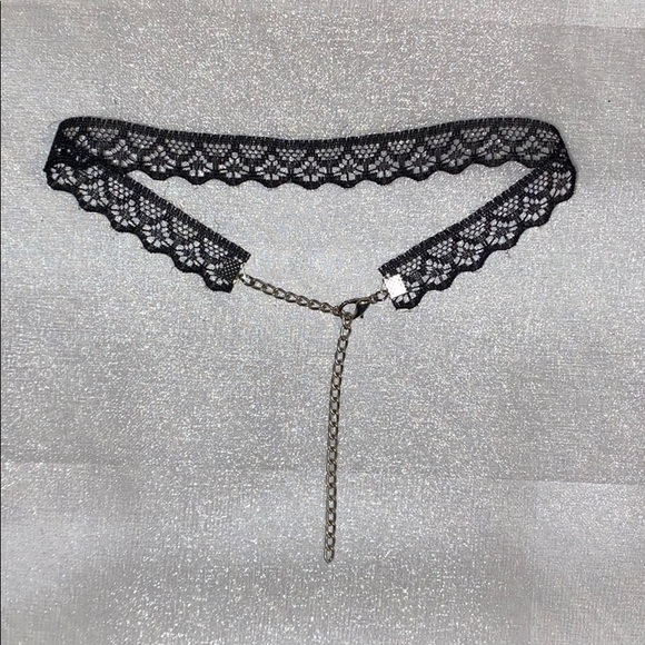Black Lace Choker 🖤 - Picture 1 of 3